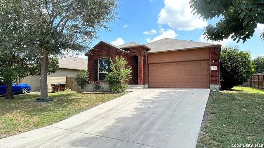 11226 Camp Creek Trl, San Antonio