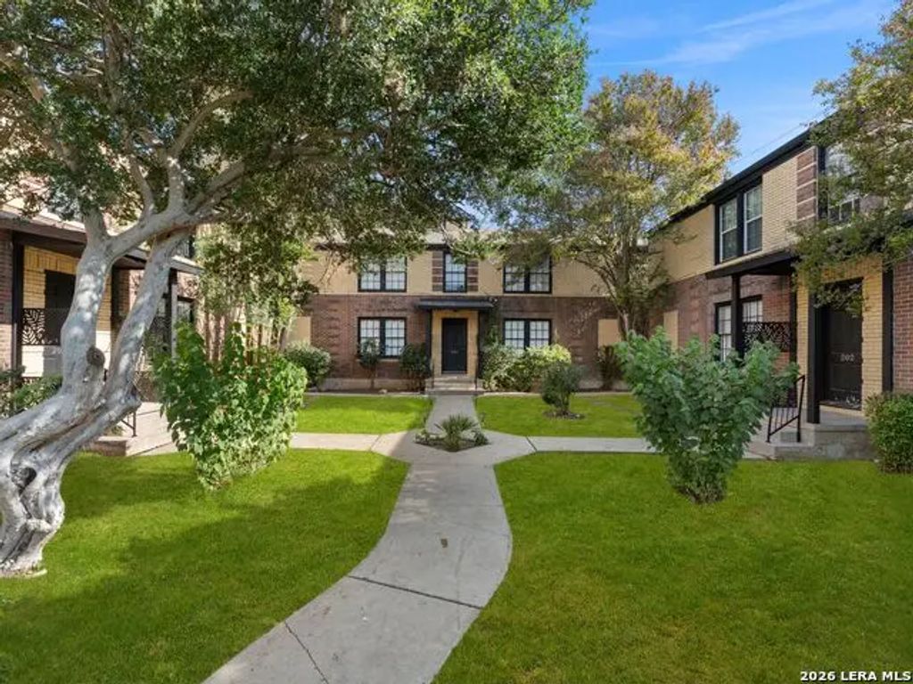 204 E Rosewood Avenue 1, San Antonio