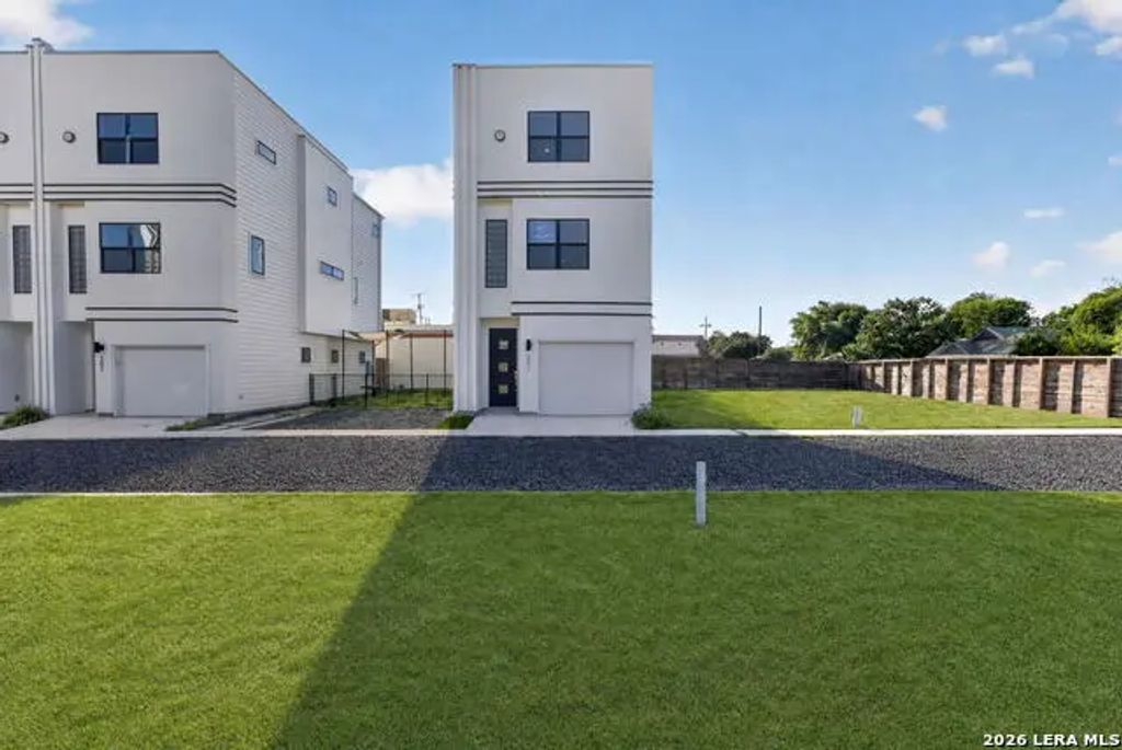 1735 W Gramercy Pl 201, San Antonio