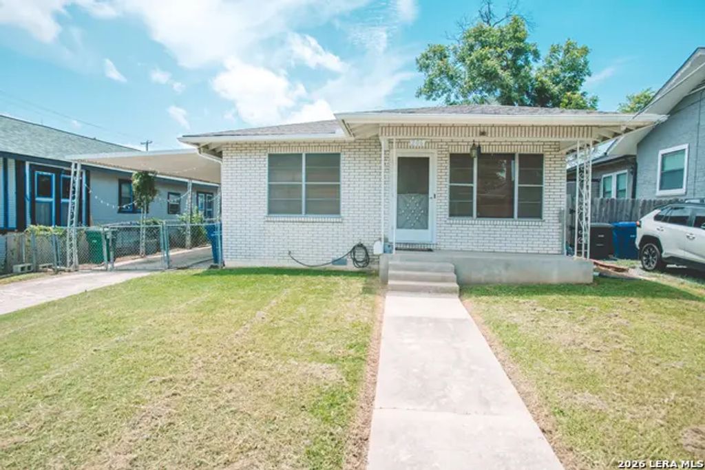 206 University, San Antonio