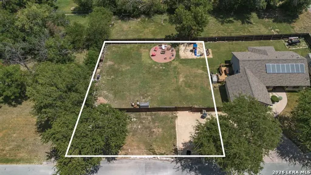 355 S Plum Ave, New Braunfels