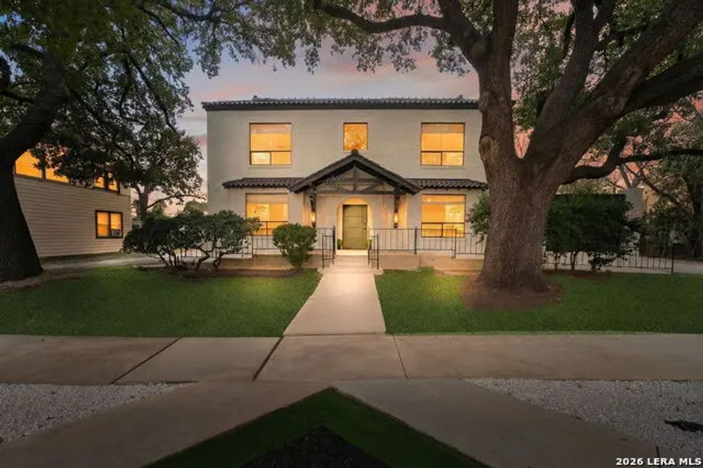 1635 W Mulberry Ave 206, San Antonio