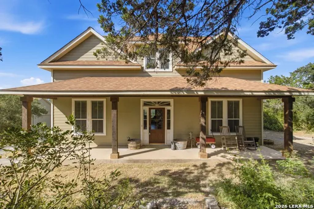 309 County Road 2751, Mico