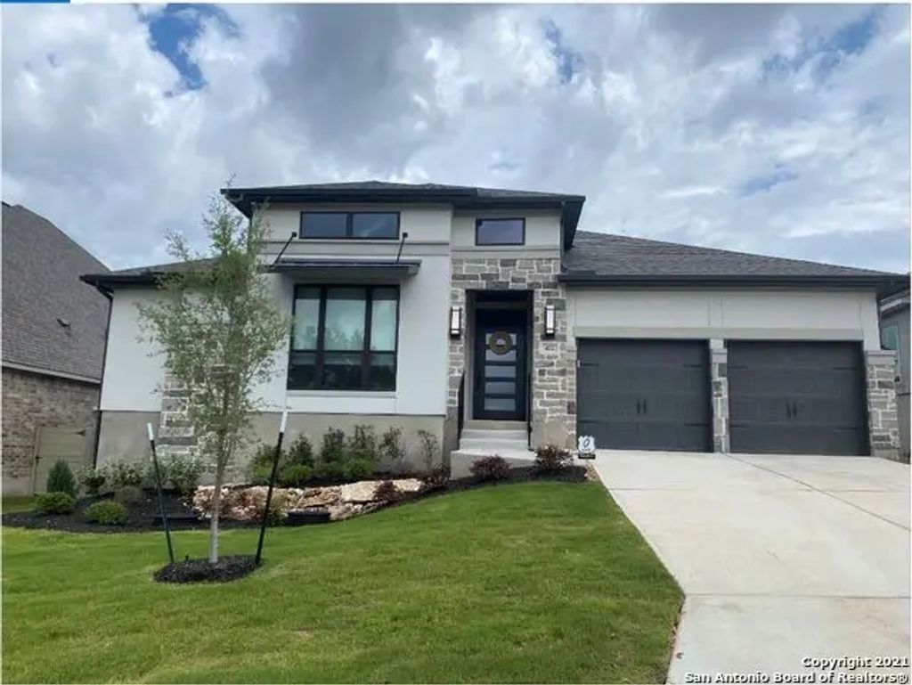 472 Tobacco Pass, New Braunfels