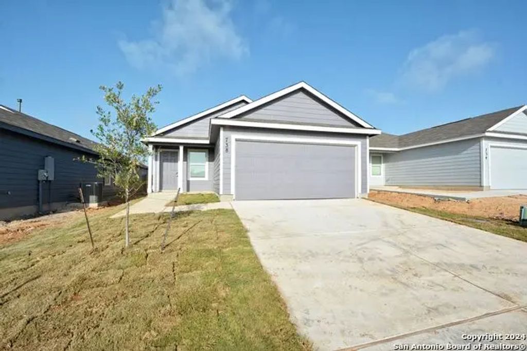 738 Tulsa Trl, New Braunfels