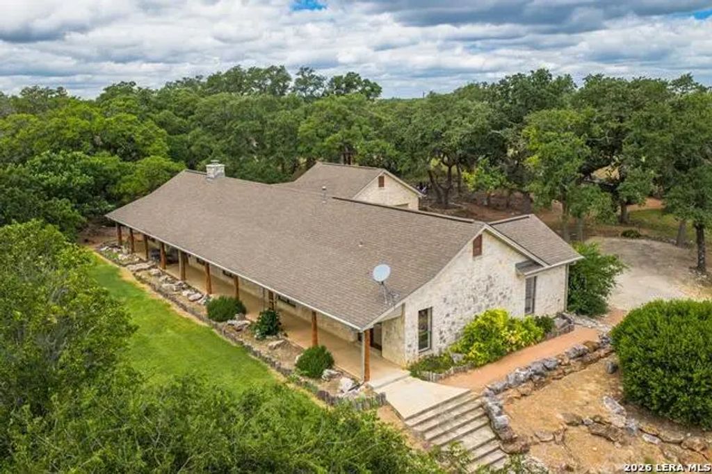 118 Re Ranch Rd, Kerrville