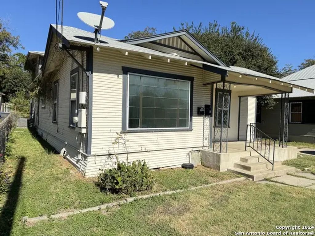 211 Preston, San Antonio