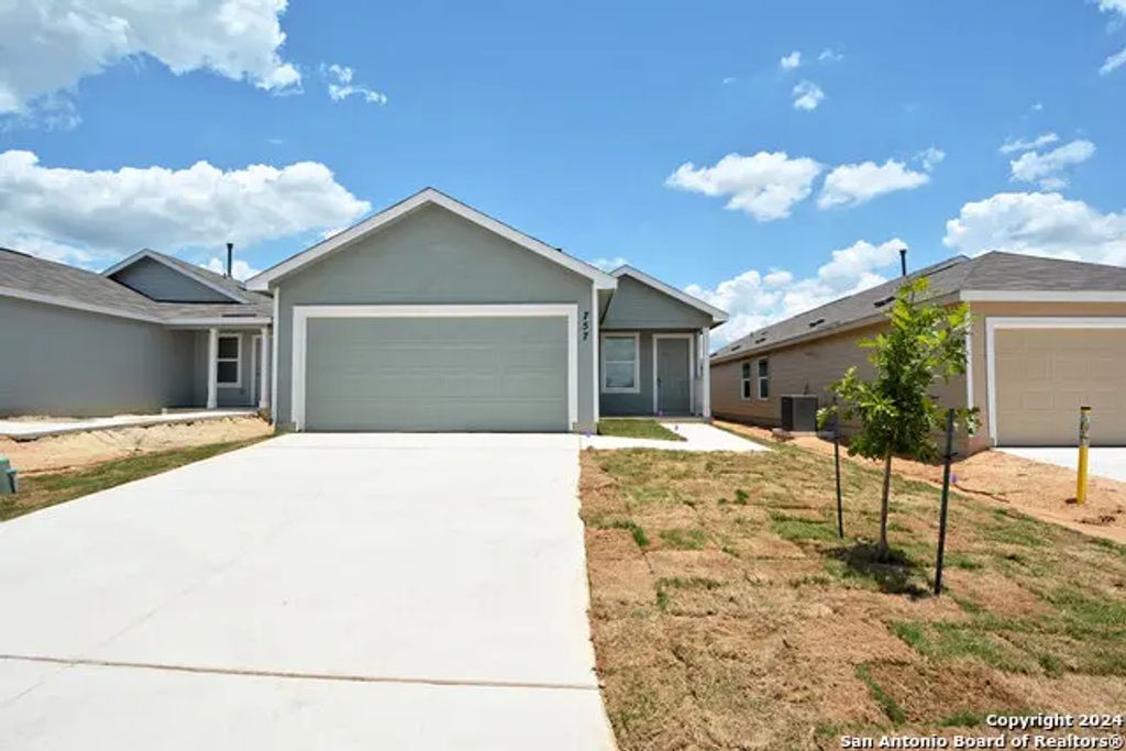 757 Tulsa Trl, New Braunfels