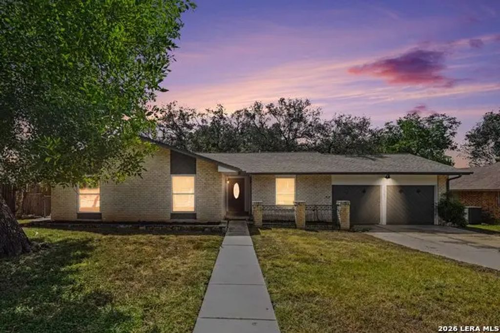 16310 Deer Pass, San Antonio