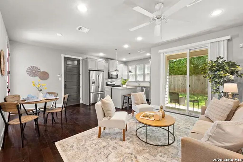 252 Claremont Ave 102, San Antonio