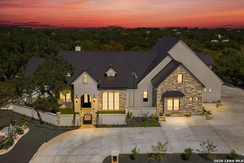 31209 Keeneland Dr, Fair Oaks Ranch