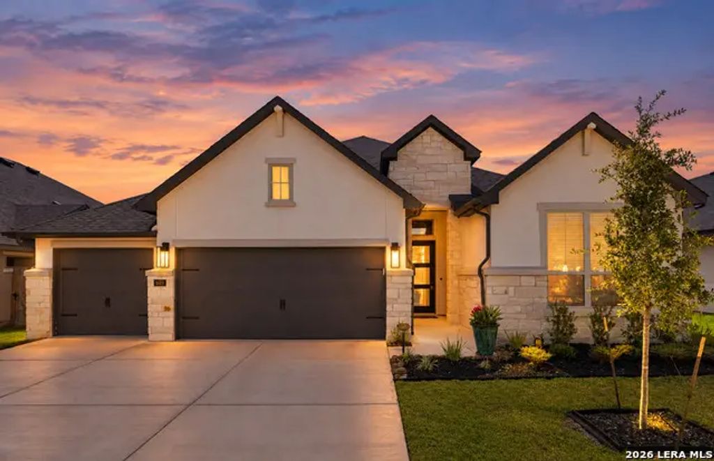 1619 Dunvegan Park, Bulverde