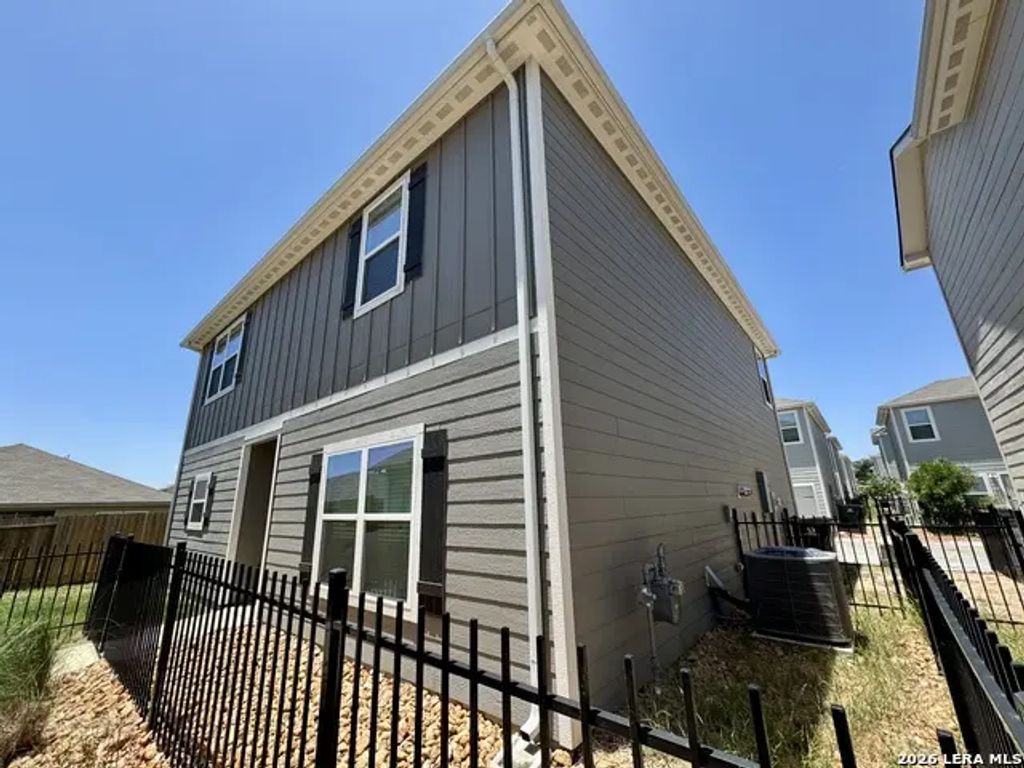 10818 Emerick St, San Antonio