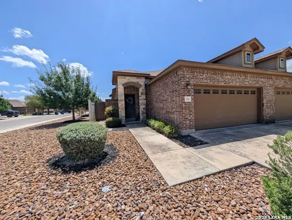 502 Creekside Frst, New Braunfels