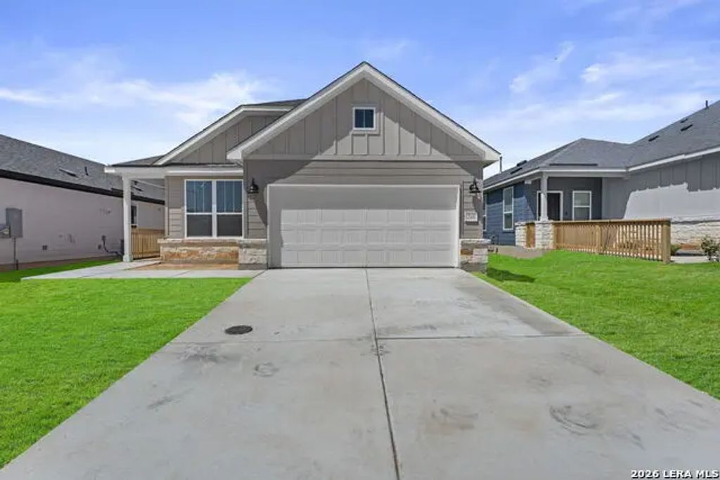 216 Wild Yonder Ln, Boerne