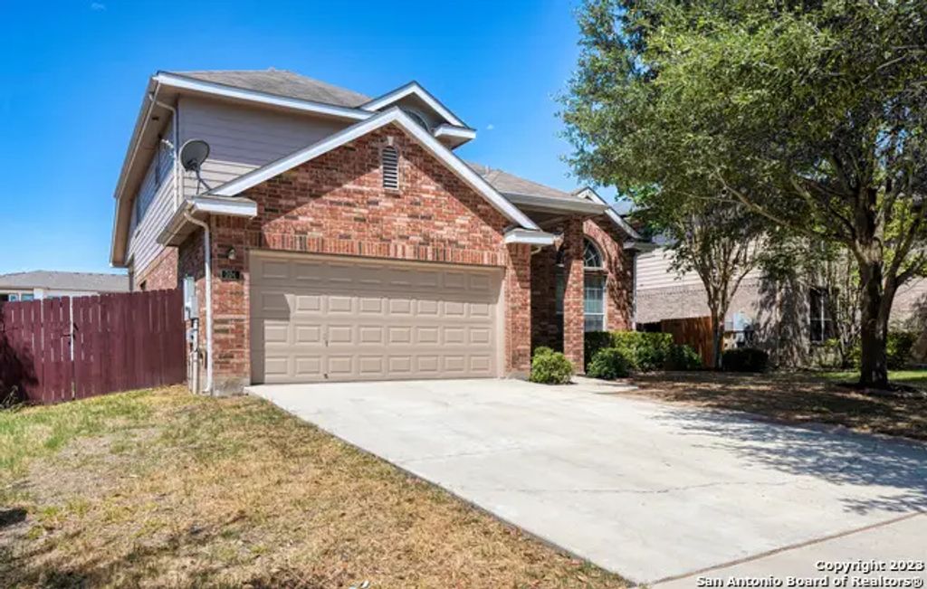 204 Firebird Run, Cibolo