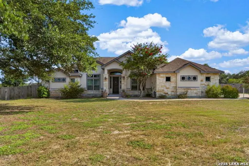 129 Vintage Ranch, La Vernia