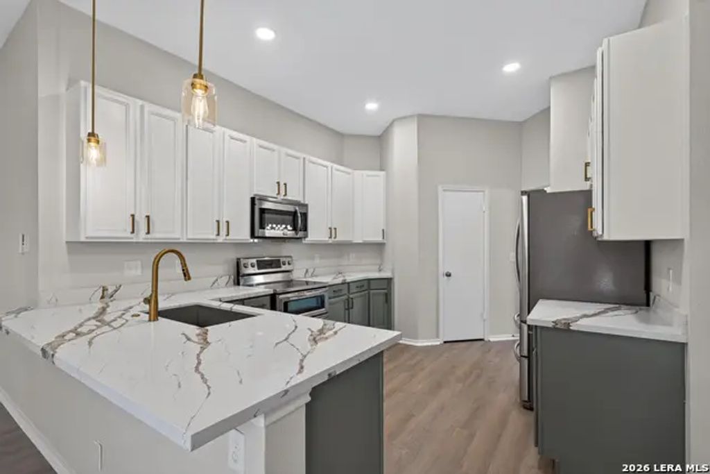 1017 Summer Haven Ln, Schertz