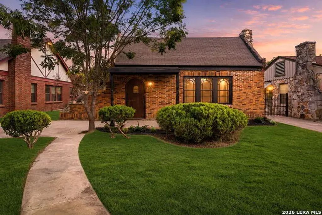 146 North Dr, San Antonio