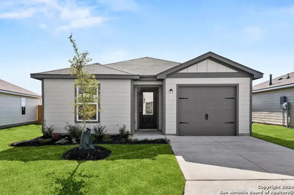3402 Warlow Branch, San Antonio