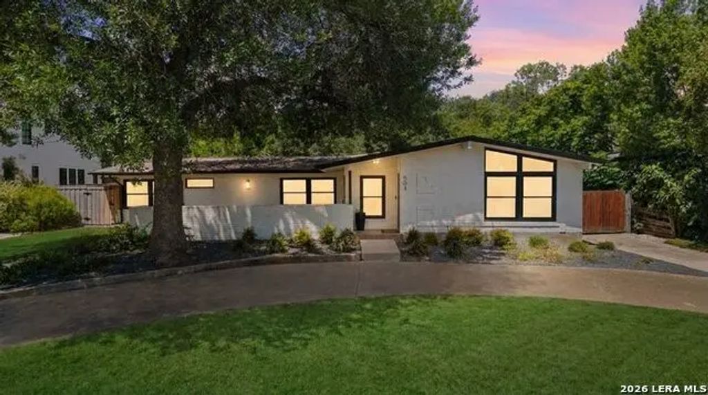 504 S Vandiver, Terrell Hills