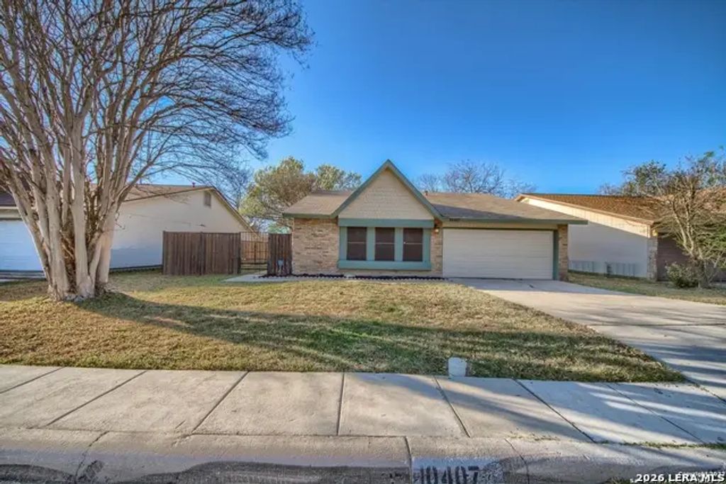 10407 Country Blf, San Antonio