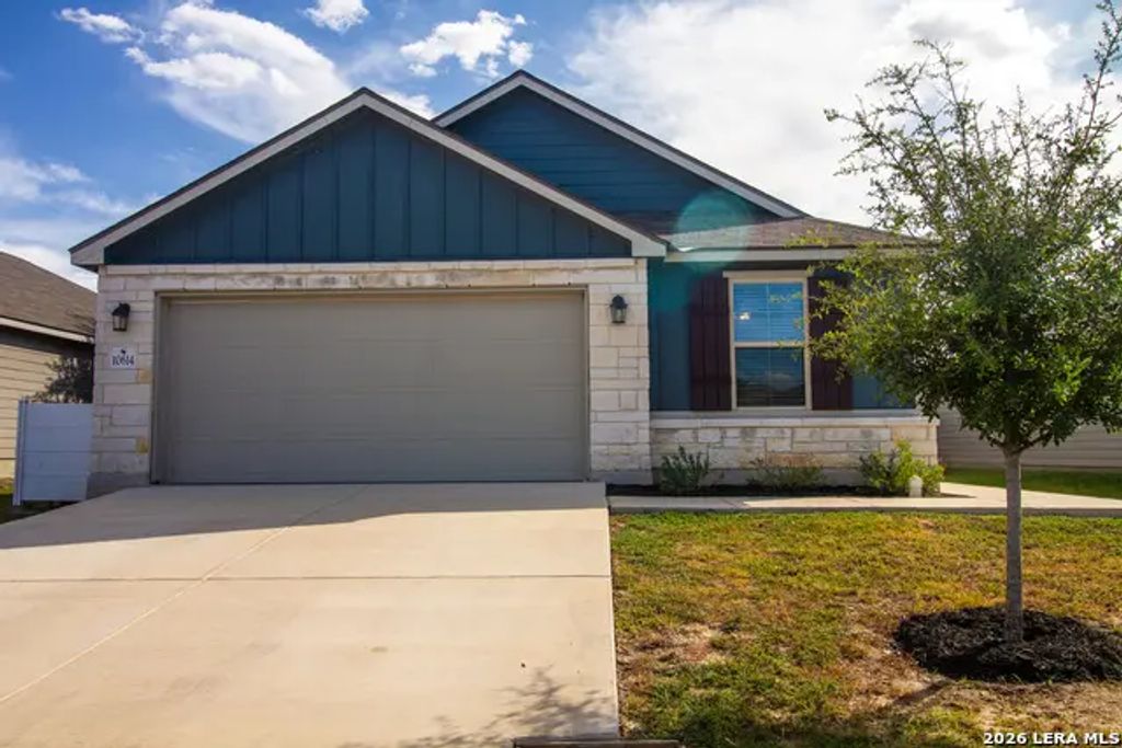 10614 Penelope Way, Converse