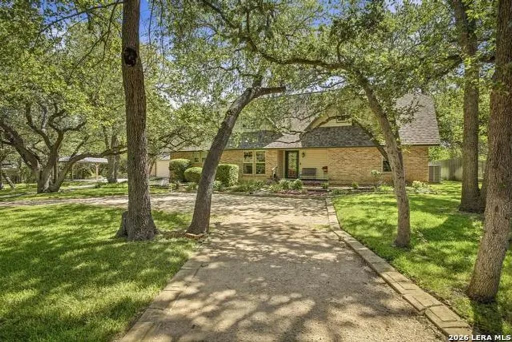 28126 Bonn Mountain St, San Antonio