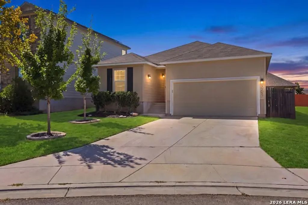 3257 Starflower, New Braunfels