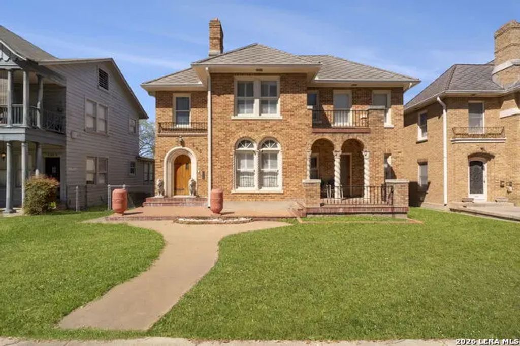 243 E Lullwood Ave, San Antonio