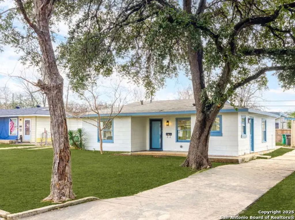 618 Santa Monica, San Antonio
