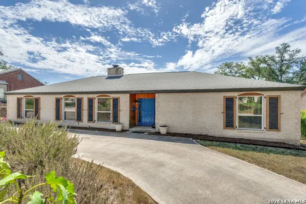 414 E Hathaway Dr, San Antonio