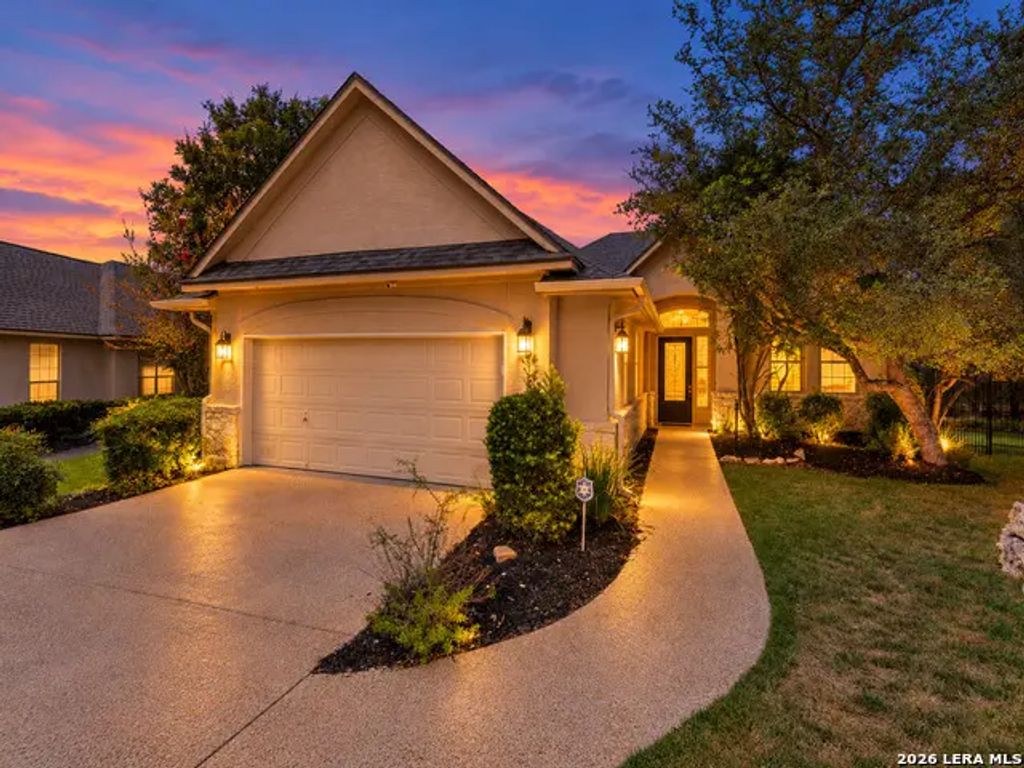 7 Littlemill, San Antonio