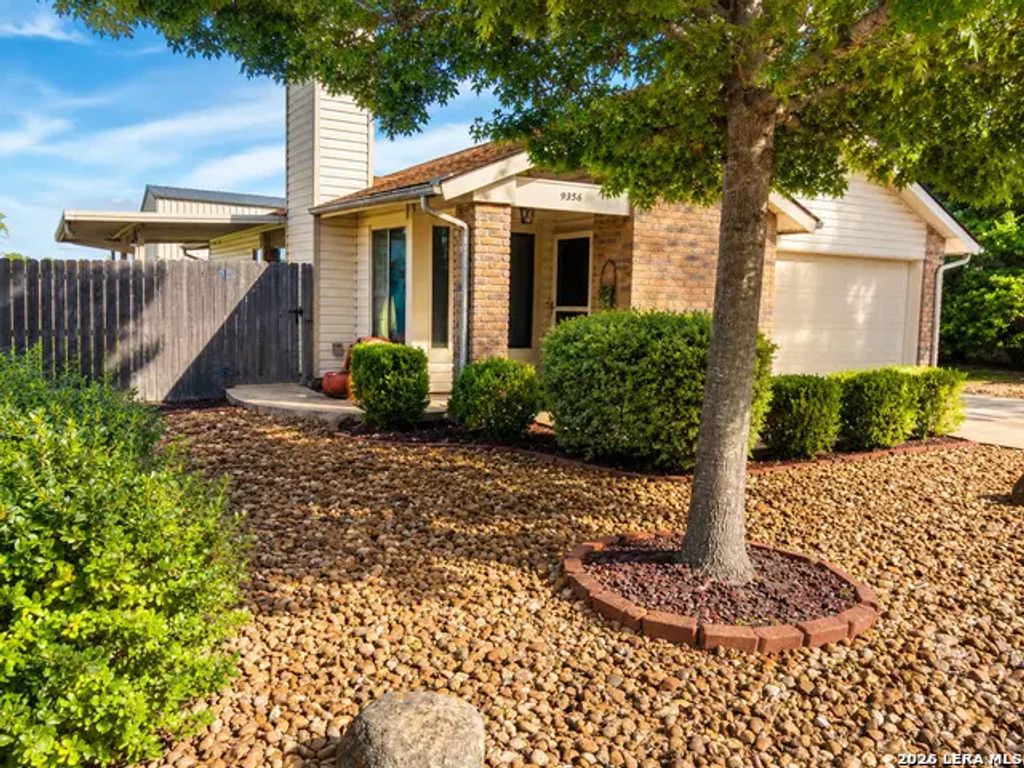9356 Misty Meadow, Converse
