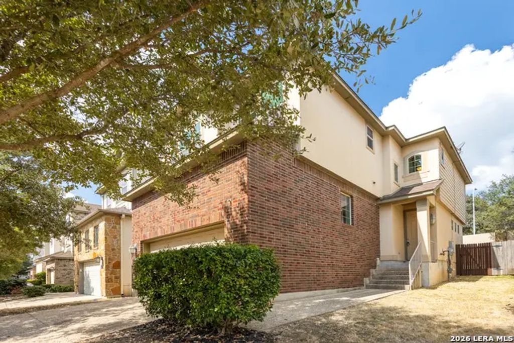 1323 Nicholas Mnr, San Antonio