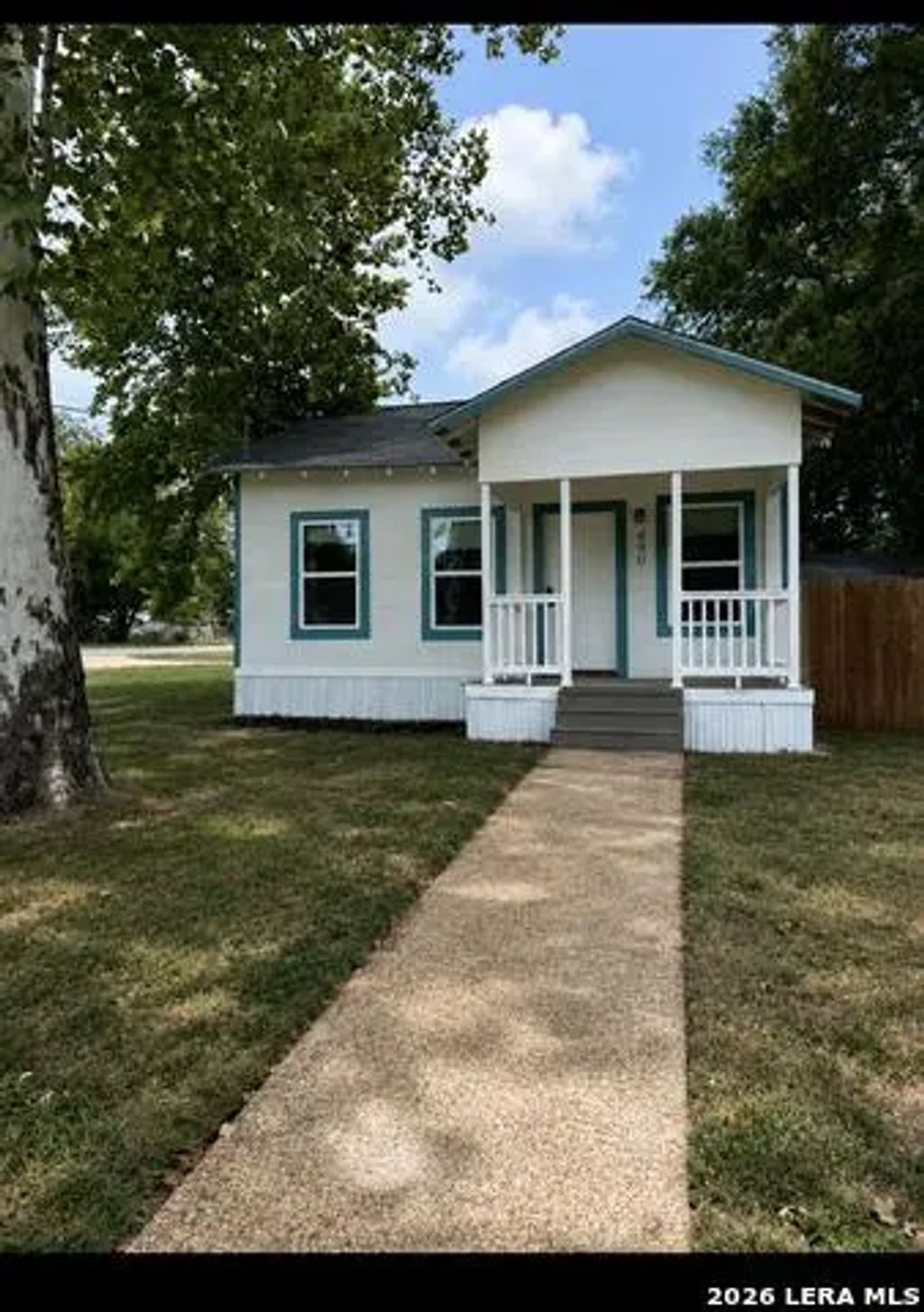 490 E Mather, New Braunfels