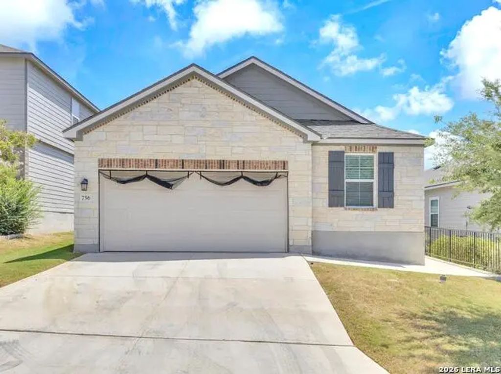 756 Fort Leonard, San Antonio