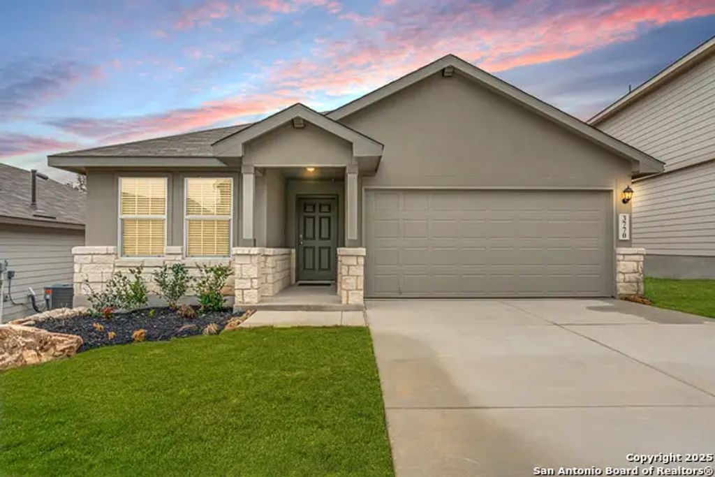 3770 Copper Riv, Bulverde