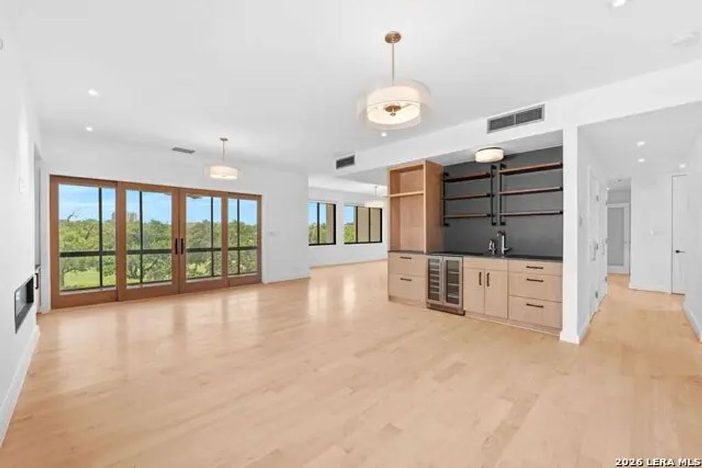 4001 N New Braunfels Apt 302a, San Antonio