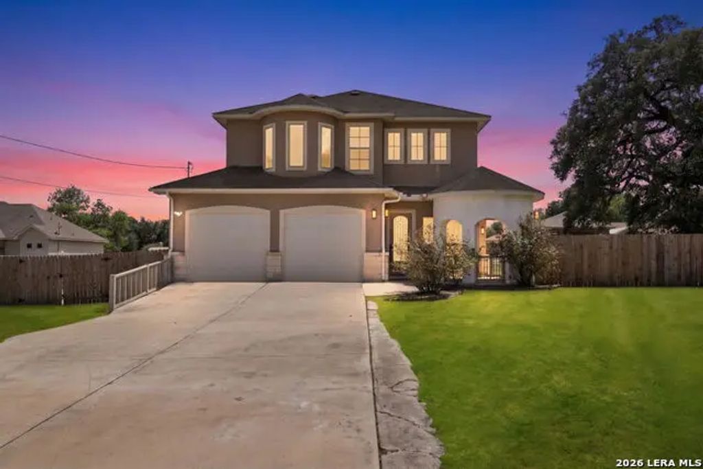 7606 Triple Leaf, China Grove