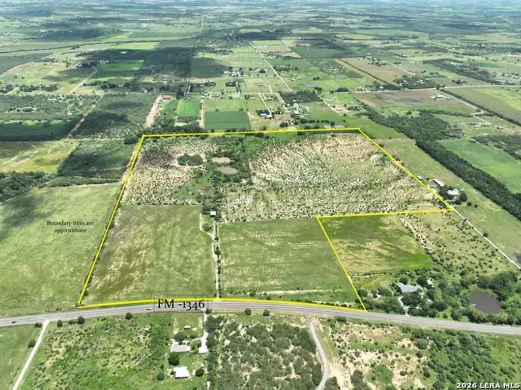 13407 Fm 1346, St.Hedwig