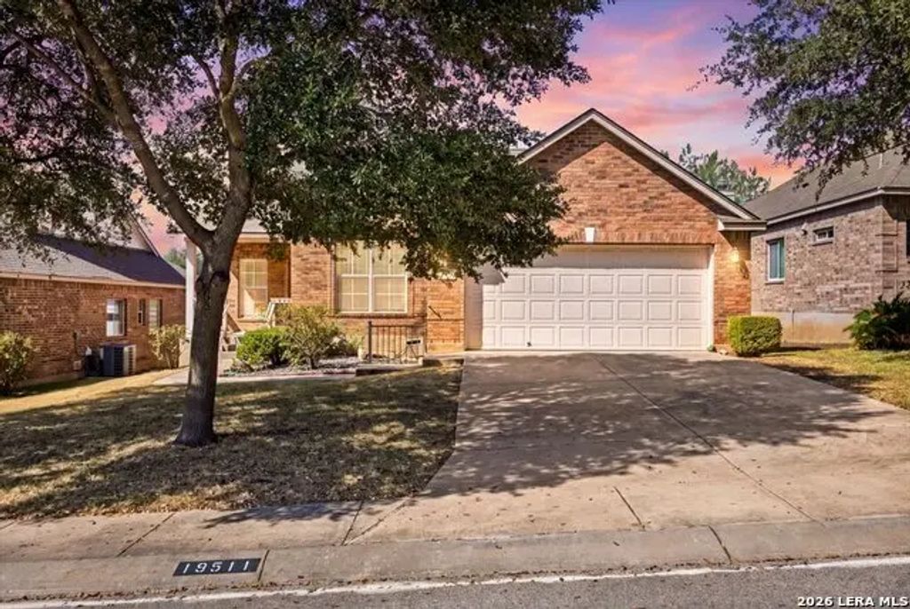 19511 Highgrove Ln, San Antonio