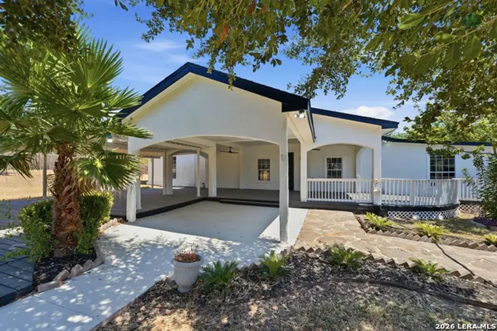 670 Quail Run, Lytle