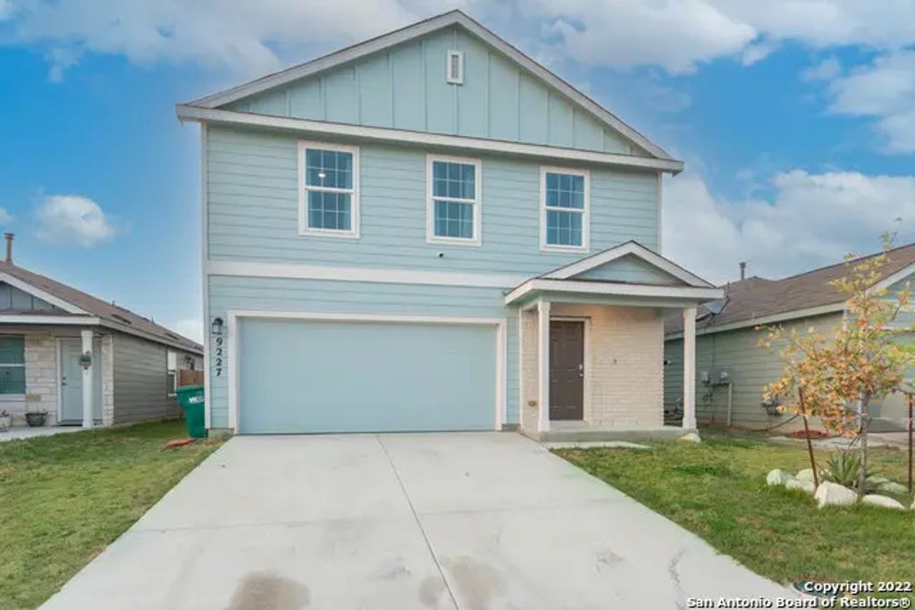 9227 Griffith Run, Converse