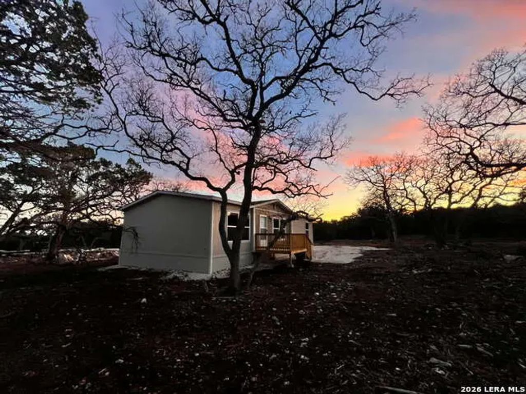 460 S Vine St, Kerrville