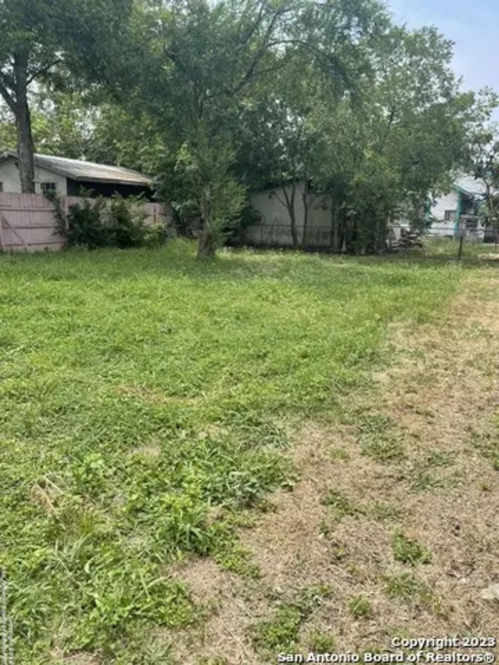 812 W Hollywood Ave, San Antonio