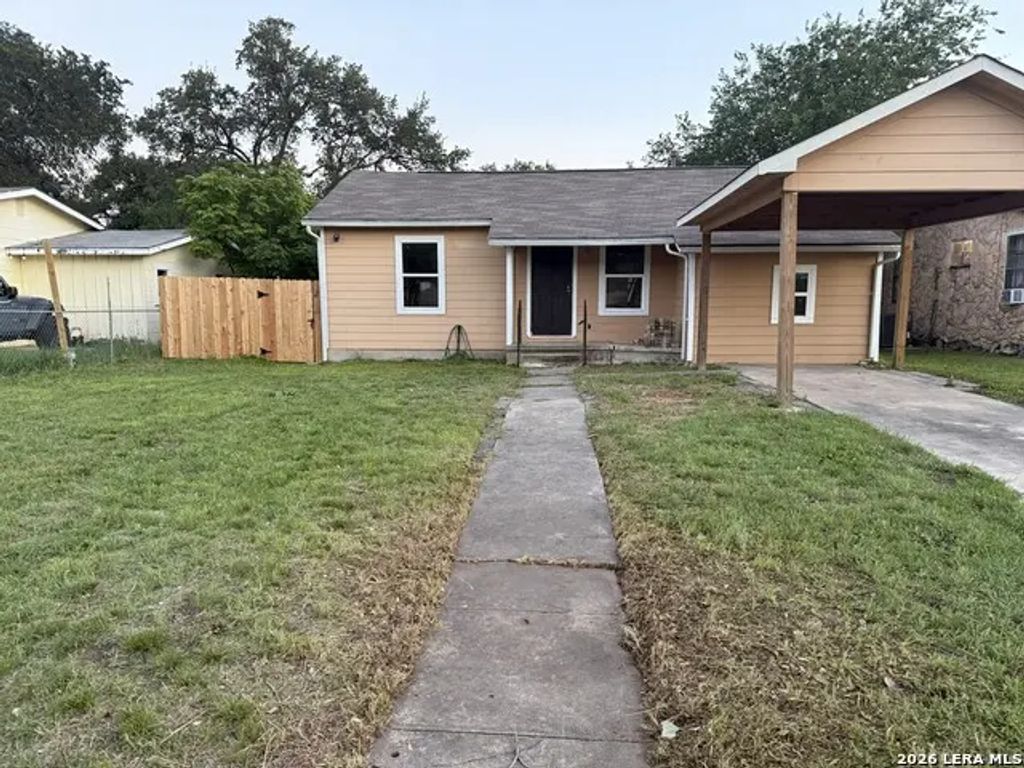 138 Overhill Dr, San Antonio