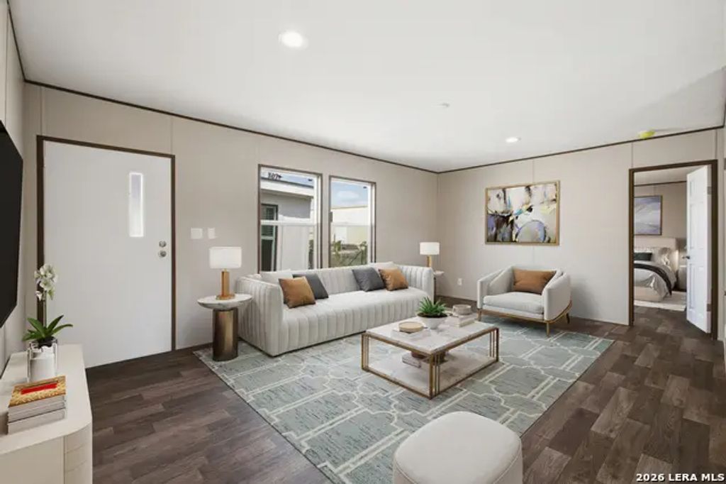 2711 Fm 1332, Jourdanton