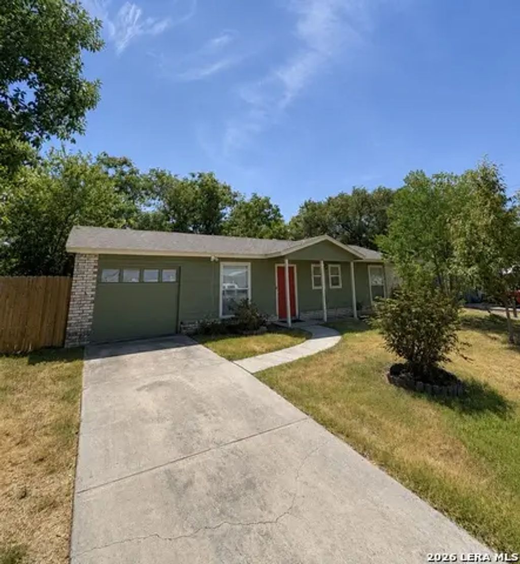 1510 Lorelei Ln, New Braunfels