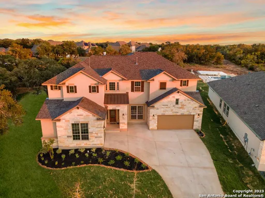 797 Lilly Blf, Castroville